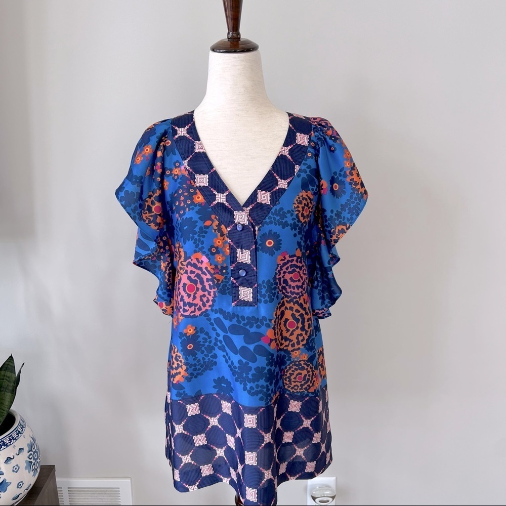 Like New! Fei Mixed Print Floral and Ruffle Sleeve Top - Picture 2 of 8